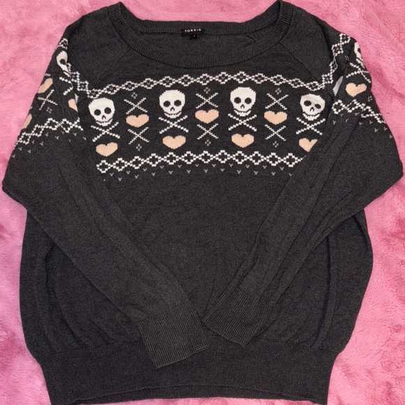 Torrid Grey w/ White Skull and Pink Hearts Crossbones Sweater - Picture 2 of 7